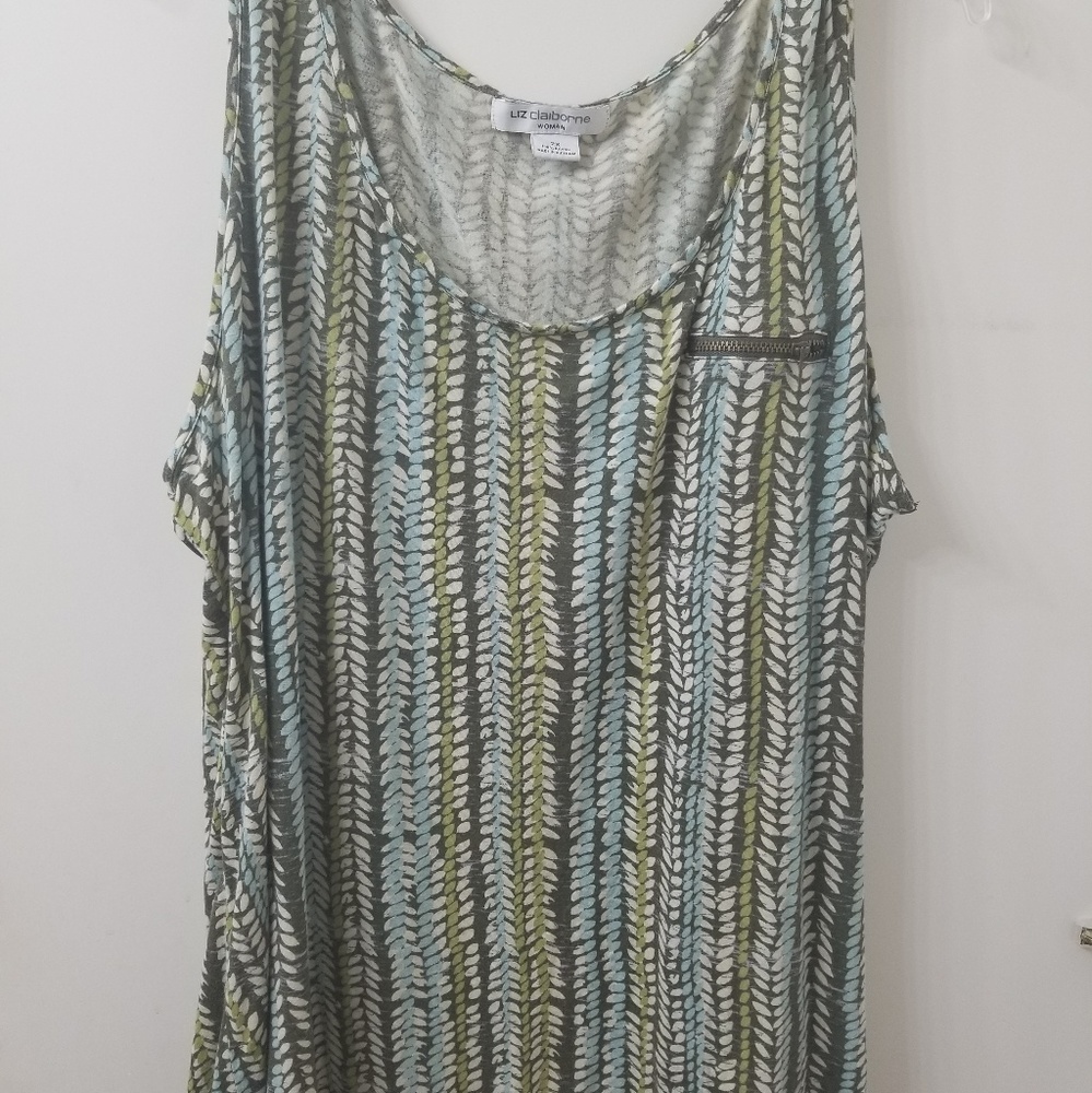 Liz Claiborne green patterned tank w zipper detail